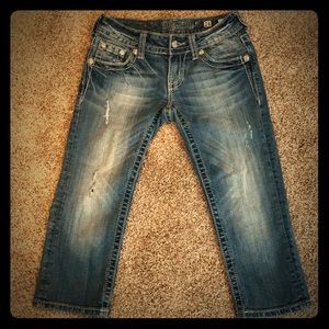 Miss Me Capris Size 24